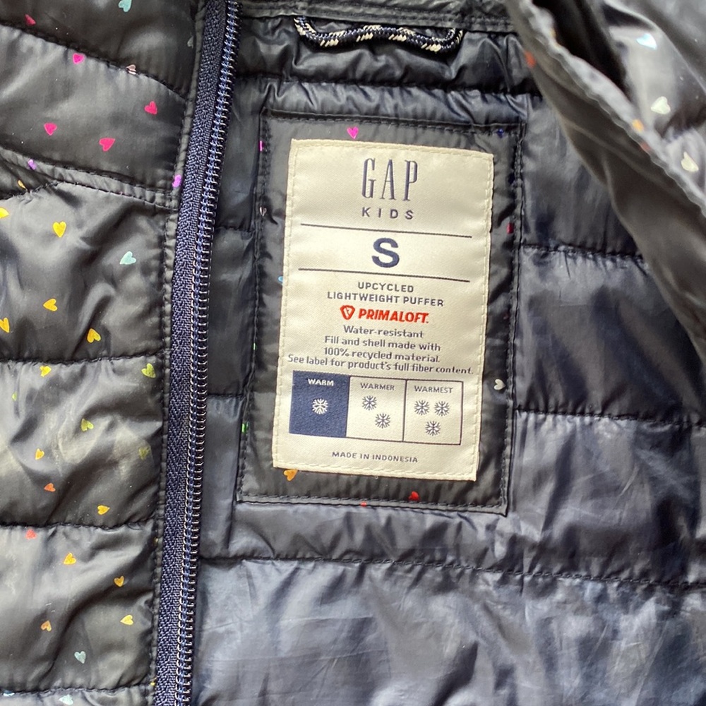 Girls GAP size S lightweight puffer jacket - Picture 2 of 5